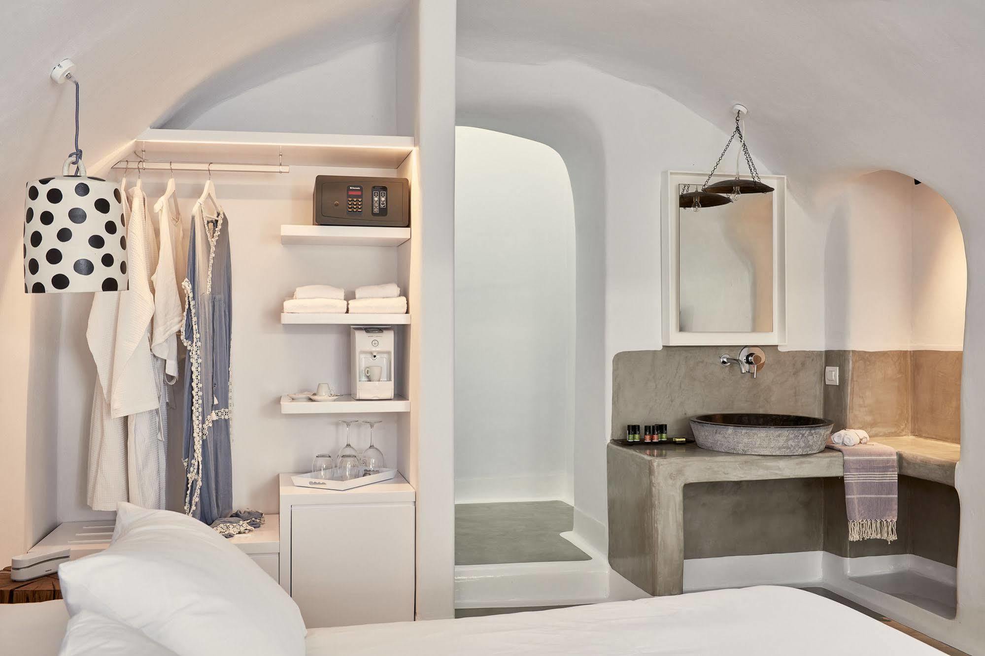 Boho Suites Santorini Perissa Exterior foto