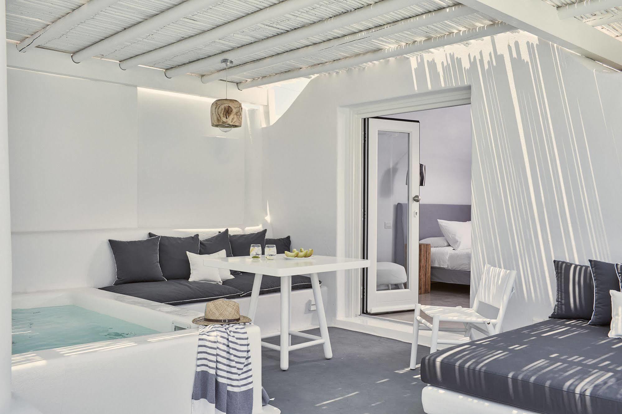 Boho Suites Santorini Perissa Exterior foto